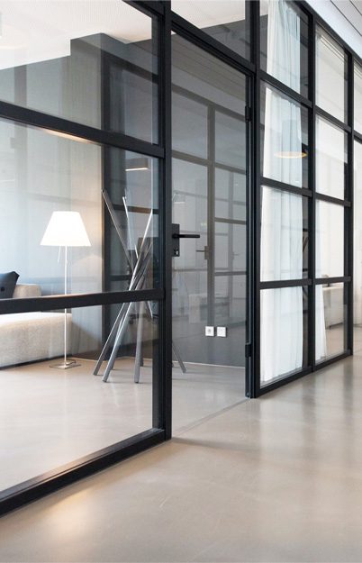 SP-Steiner-Immobilien-office-innenraum-glas-trennung-lampe-modern-2